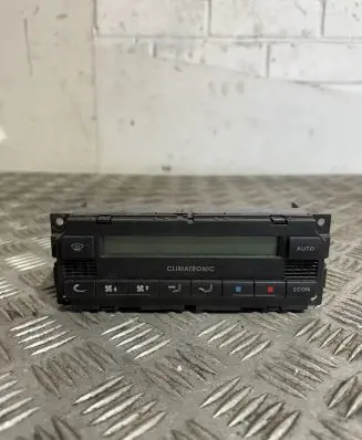 Volkswagen PASSAT B5 Climate control unit