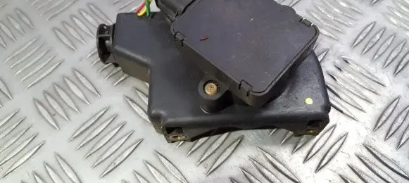 Peugeot 607 Accelerator throttle pedal 9639779180 j1004984
