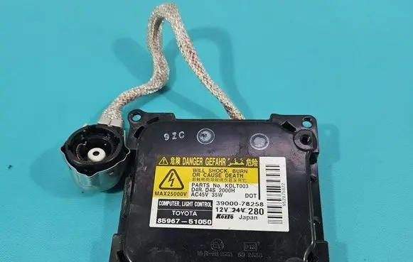 Toyota Avensis T270 Headlight ballast module Xenon 85967-51050 IMPRK1486947