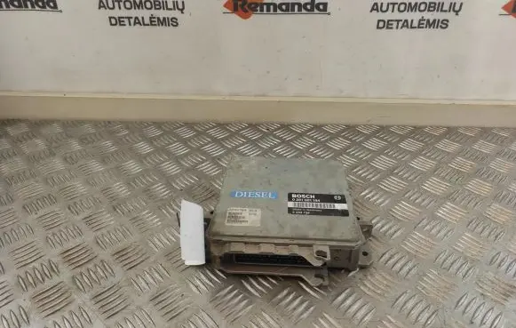 BMW 5 E34 Engine control unit/module 2244735 0281001184