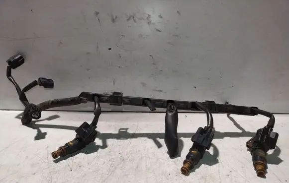 Honda CR-V Fuel injectors set RL03