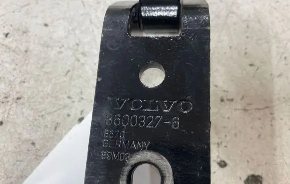 Volvo C70 Loading door upper hinge 86003276 6670 99M03