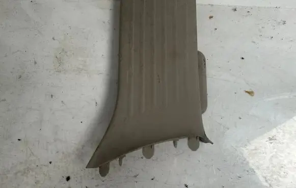 Chrysler Pacifica Rear sill trim cover 5SP26PD2AC