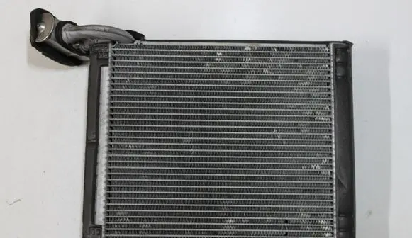 Toyota Corolla Verso E121 Air conditioning (A/C) radiator (interior) DT4475003070