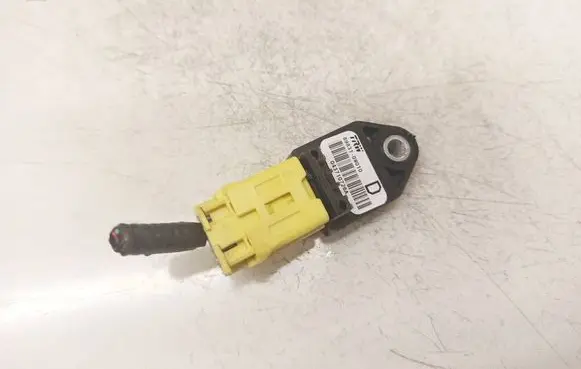 Toyota Corolla Verso AR10 Airbag deployment crash/impact sensor 898310W010