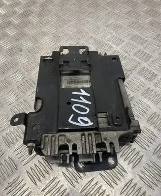 Renault Scenic II - Grand scenic II Engine control unit/module 0281010077 28SA4365
