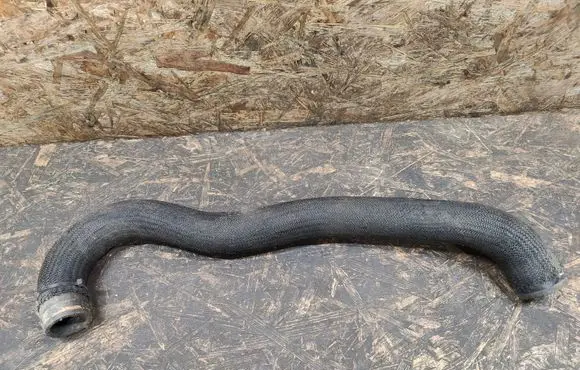 Chrysler 300 - 300C Engine coolant pipe/hose