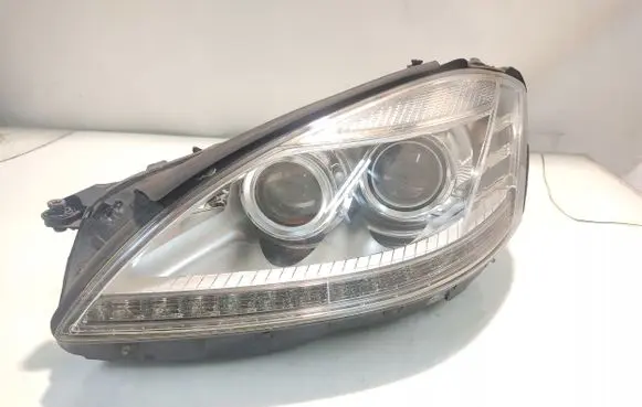 Mercedes-Benz S W221 Headlight/headlamp A2218201559