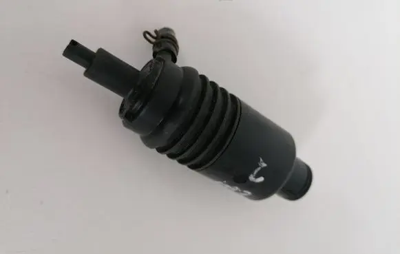 Audi A4 S4 B6 8E 8H Windscreen/windshield washer pump 4A0955651