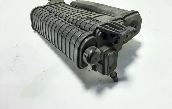 Volkswagen Golf VII Active carbon filter fuel vapour canister 5Q0196D 5WA201801