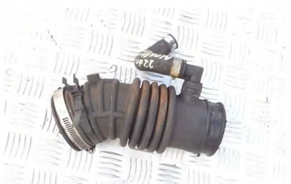 Nissan Almera Tino Air intake hose/pipe
