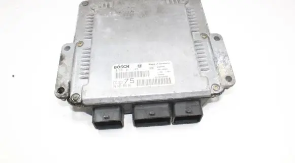 Peugeot 206 Engine control unit/module 9648588880 0281011188