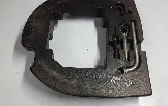 Seat Ibiza IV (6J,6P) Trunk bottom trim panel 