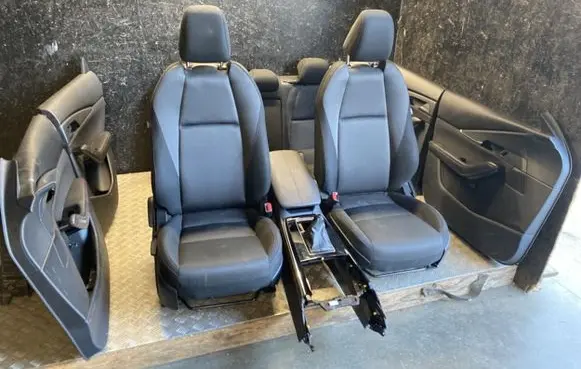 Mazda CX-30 Seat set 