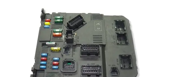 Citroen Xsara Picasso Fuse module 9657999780