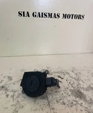 Volvo V50 Ignition lock 30667665