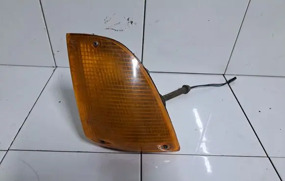 BMW 7 E23 Front indicator light 63131370541 63131370545