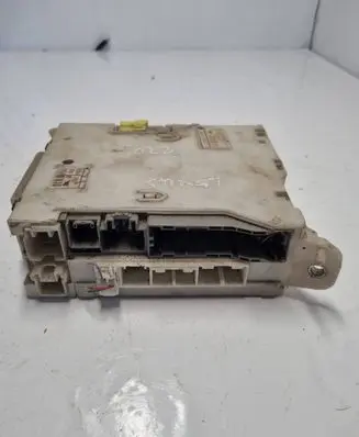 Lexus IS III XE30 Fuse module 8273053050 7B160184 9478