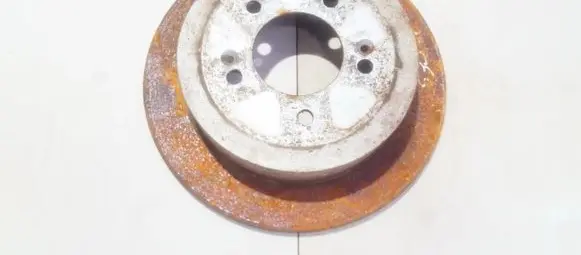 Hyundai Trajet Rear brake disc neventiliuojamas