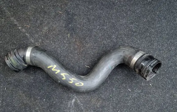 BMW 5 G30 G31 G38 Engine coolant pipe/hose 8602669