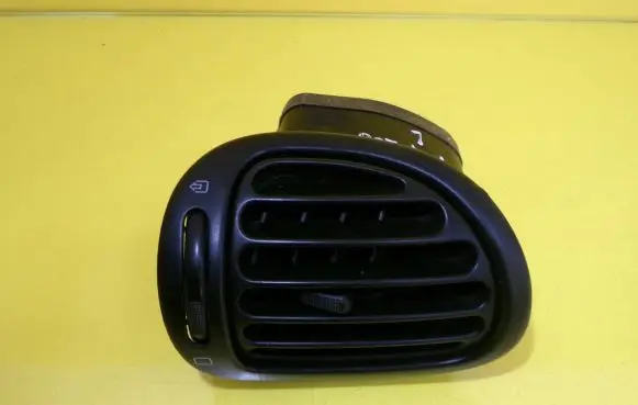 Peugeot 206 Dashboard side air vent grill/cover trim 9632184877