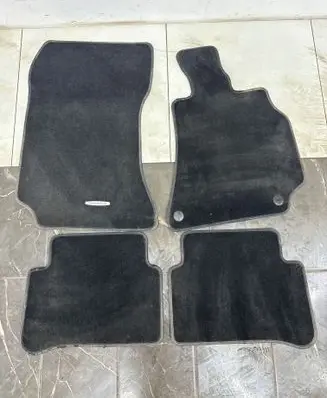 Mercedes-Benz E W212 Car floor mat set A2126840203 11V15 Z0040001