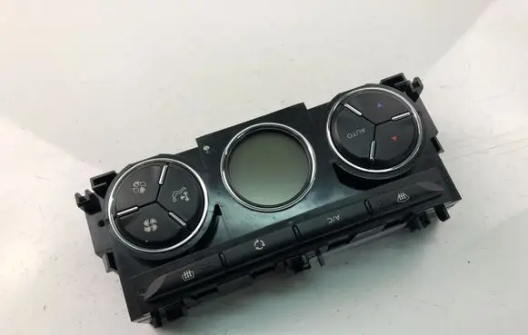 Citroen DS3 Climate control unit 96753994XT
