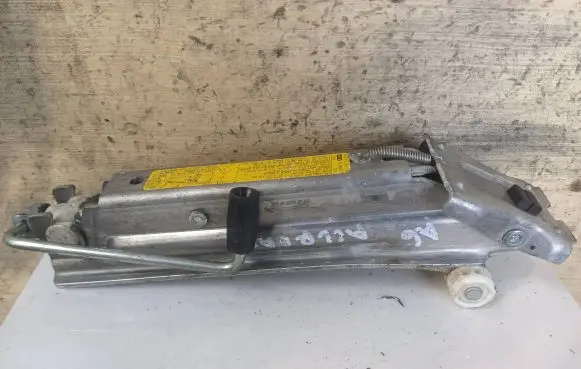 Audi A6 Allroad C6 Lift Jack 4F0011031D