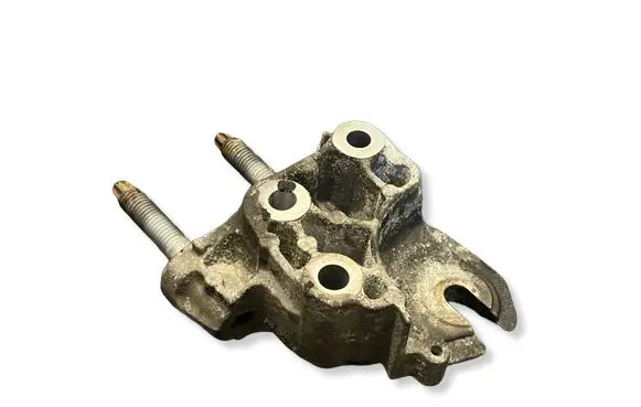 Ford Mondeo MK IV Engine mounting bracket 6M516030BA