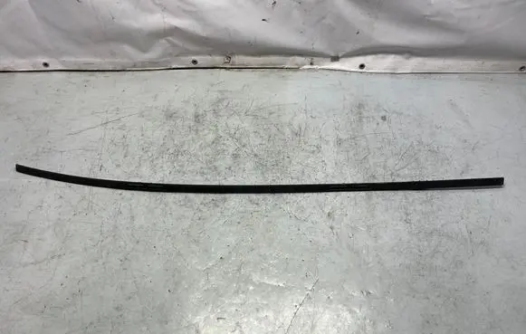 Opel Astra J Roof bar rail cover 13270835