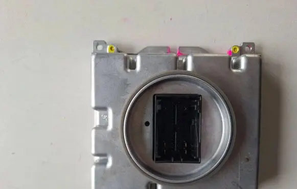 Audi Q7 4M Headlight ballast module Xenon 7PP941572AB