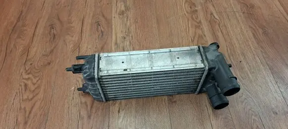 Peugeot 508 Intercooler radiator 9684946380