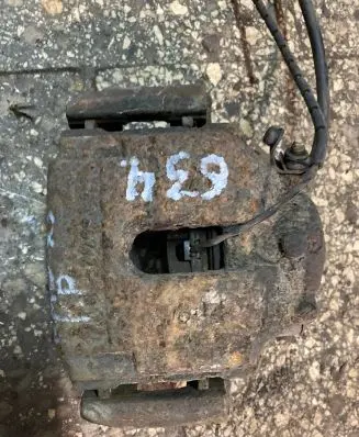 BMW X3 E83 Front brake caliper