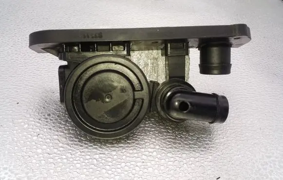 Audi A4 S4 B6 8E 8H Breather/breather pipe/hose 06F129101P 1077528S01