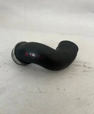 Mercedes-Benz E W210 Intercooler hose/pipe 2105285582