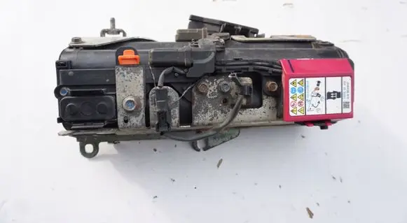 Mazda 6 Hybrid / electric car battery G46L67ZC0