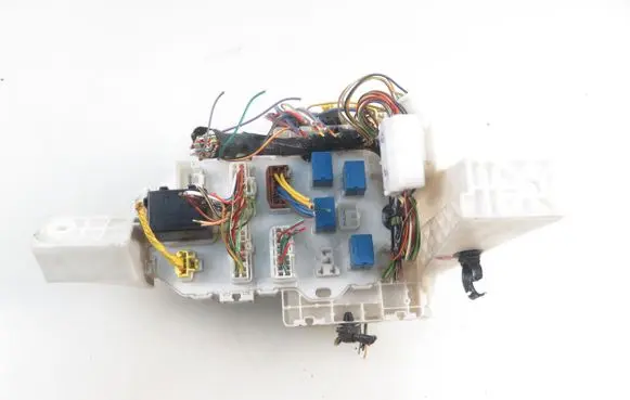 Suzuki SX4 Central body control module 3677055L31