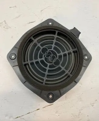 Audi TT TTS Mk2 Rear door speaker 8J0035411 Z31388