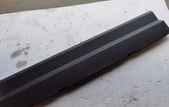 Volkswagen Touran II Trunk/boot sill cover protection 5TA864514