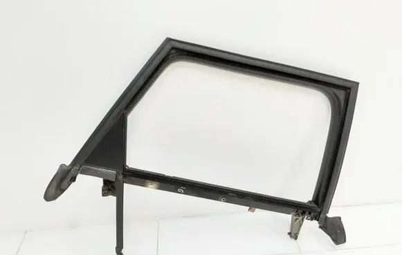 Audi A4 S4 B7 8E 8H Rear door window/glass frame 