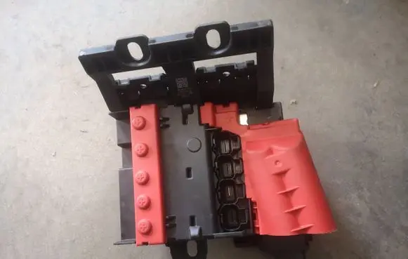 BMW 5 G30 G31 Fuse module 6802943