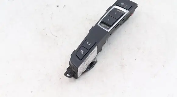 BMW 5 F10 F11 Parking (PDC) sensor switch 9202946 61319202946