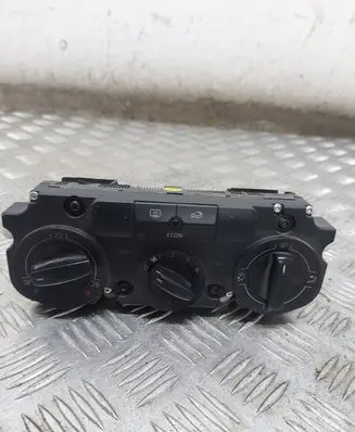 Volkswagen Touran I Climate control/heater control trim 
