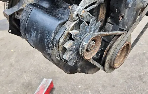 Renault Clio I Generator/alternator 2541117