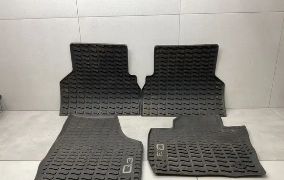Audi Q3 8U Car floor mat set 8U1061221A 8U0061511A