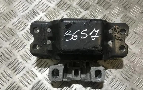 Audi A3 S3 8P Engine mount bracket 1k0199555