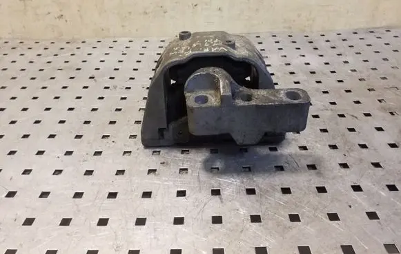 Volkswagen Golf IV Engine mount bracket 1J0199262BF