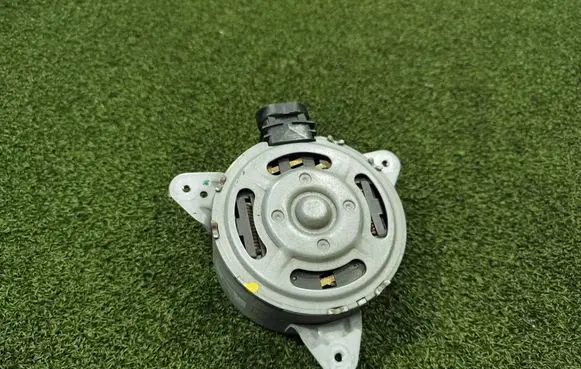 Renault Master III Electric radiator cooling fan 5YY0434 SV163411 5000793