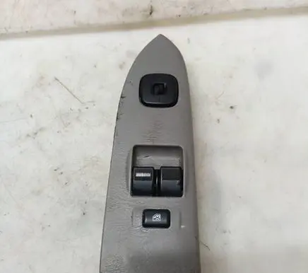 Mazda Premacy Electric window control switch 66350 03200320 C8HD174