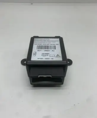 Ford Mondeo MK IV Light module LCM 7S7113K031BJ Y9S1008BD VP7EKF13K031B0